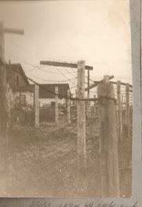 Абезьский Отдельный лагерный пункт (ОЛП). Вид со стороны воли. 1950 год. Фото хранится в фонда Интинском краеведческого музея